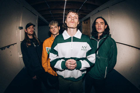 Welcome Diamond Construct